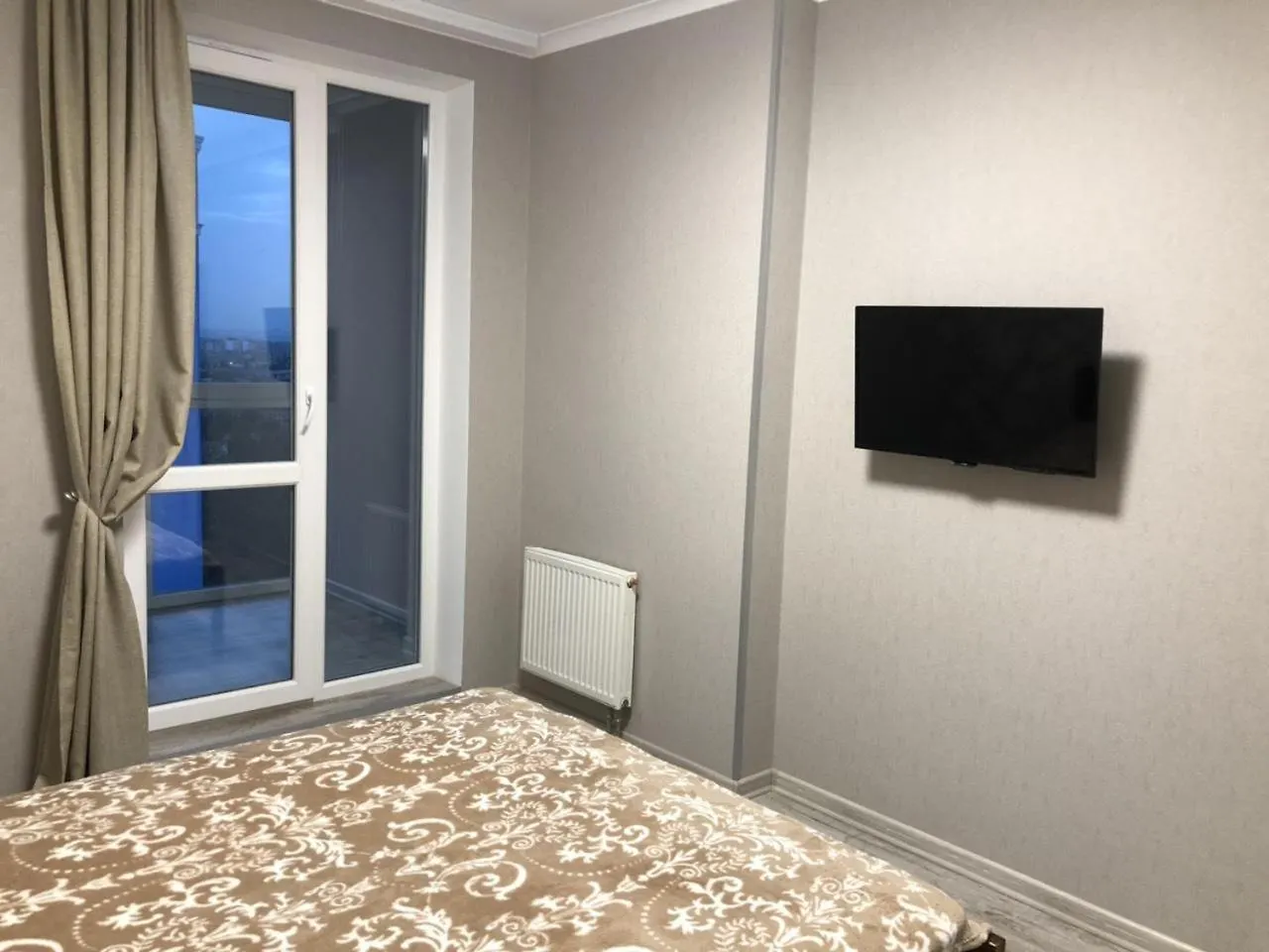 شقة كييف  في Квартира Парковые Озера